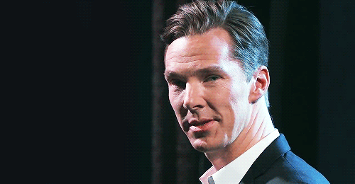Benedict-Cumberbatch-Wink-Jimmy-Kimmel-R-Kelly.gif